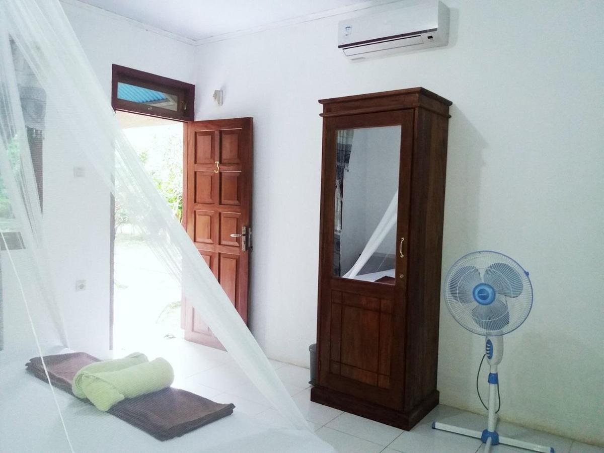 Tangkoko Macaca Hotel Rinondoran Екстериор снимка