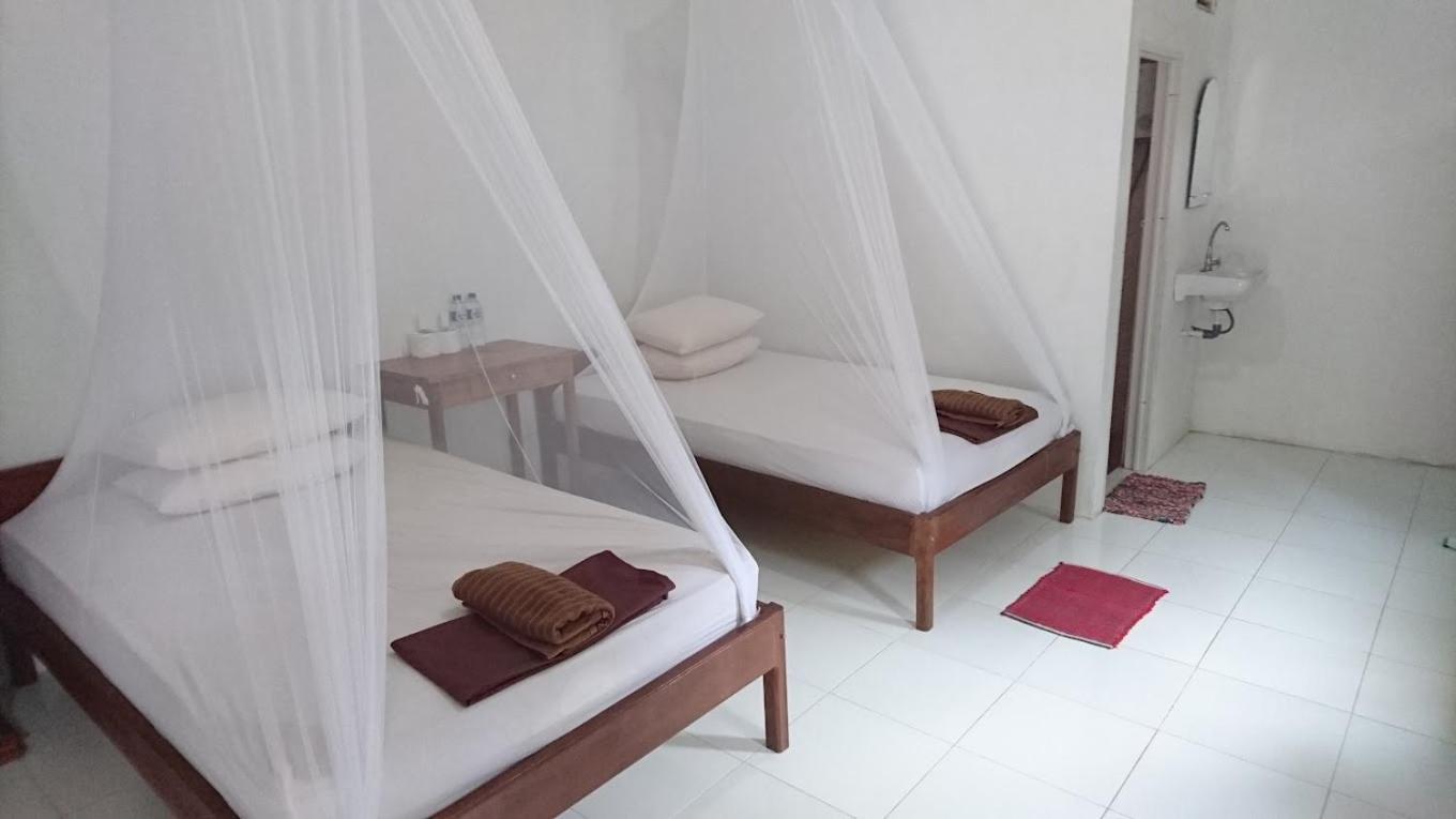 Tangkoko Macaca Hotel Rinondoran Екстериор снимка