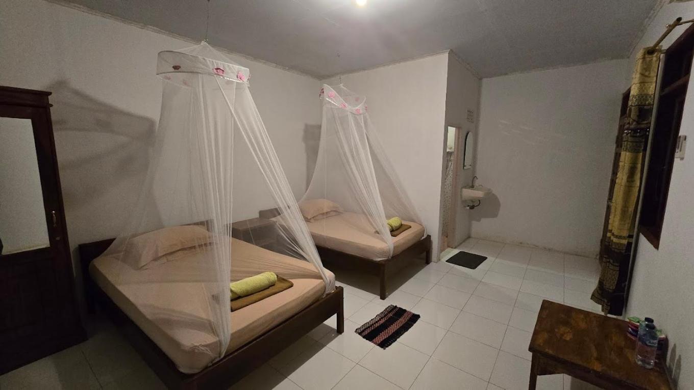 Tangkoko Macaca Hotel Rinondoran Екстериор снимка