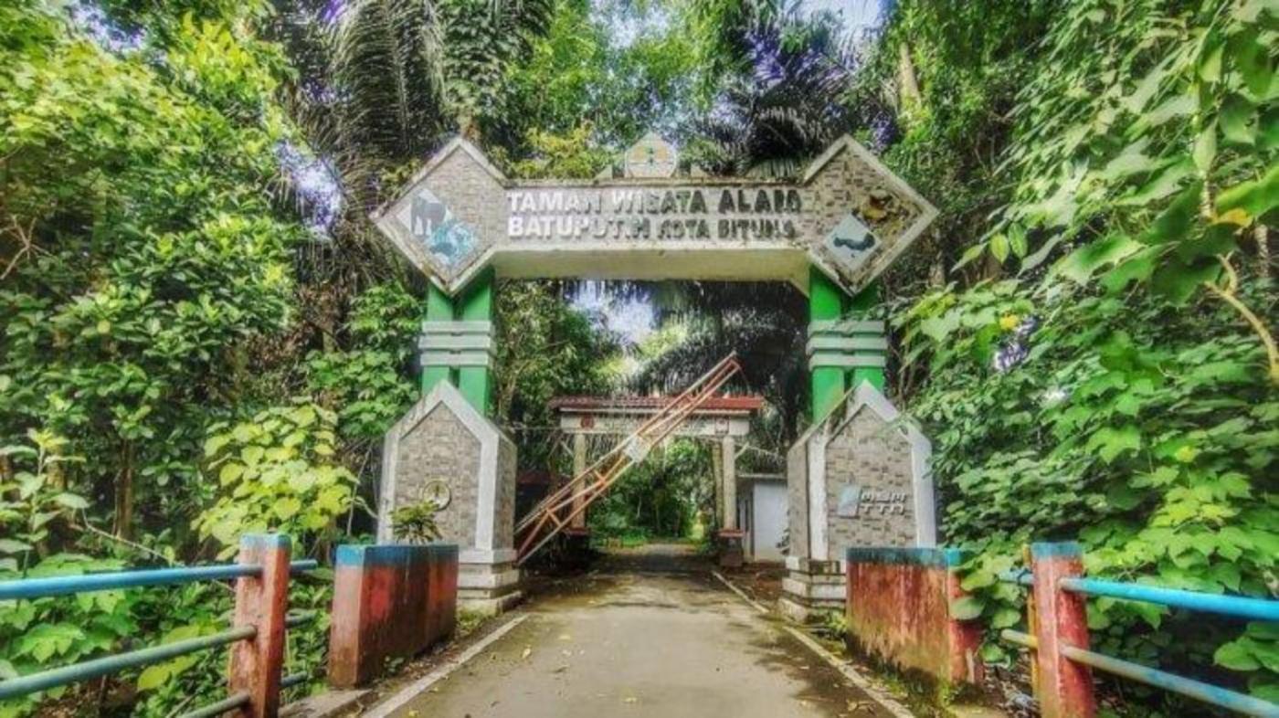 Tangkoko Macaca Hotel Rinondoran Екстериор снимка